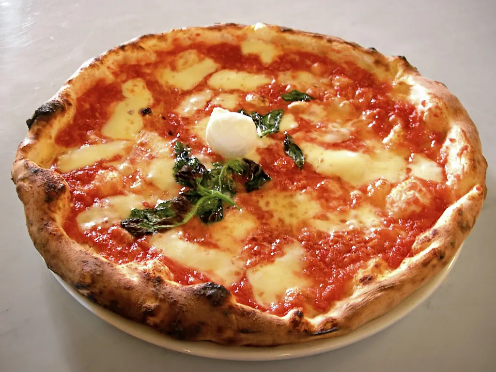 Pizza food typical of Apache Pizza